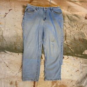 Essential light wash jeans